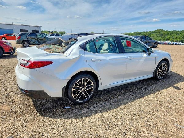 2025 TOYOTA CAMRY