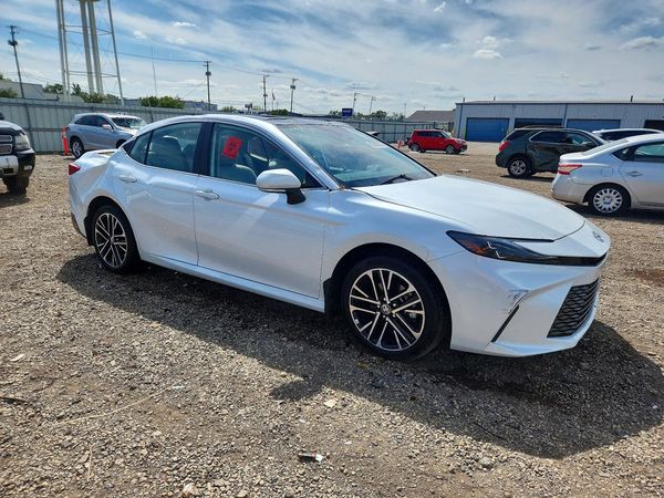 2025 TOYOTA CAMRY