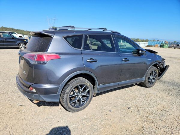 2018 TOYOTA RAV4 SE — PSRA