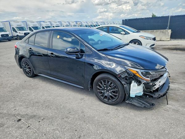 2025 TOYOTA COROLLA