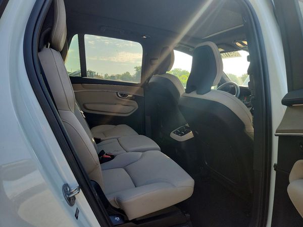 2026 VOLVO XC90 Plus Bright