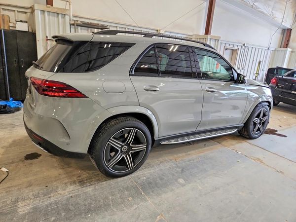 2025 MERCEDES-BENZ GLE