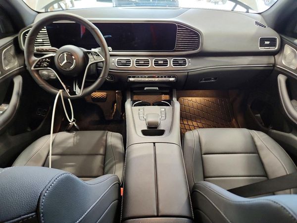 2025 MERCEDES-BENZ GLE