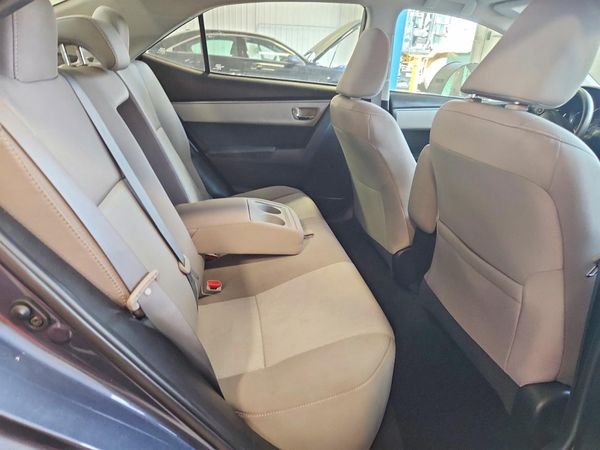 2016 TOYOTA COROLLA