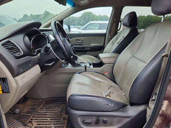 2016 KIA SEDONA LX - Middle-low