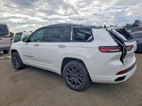 2025 JEEP GRAND CHEROKEE