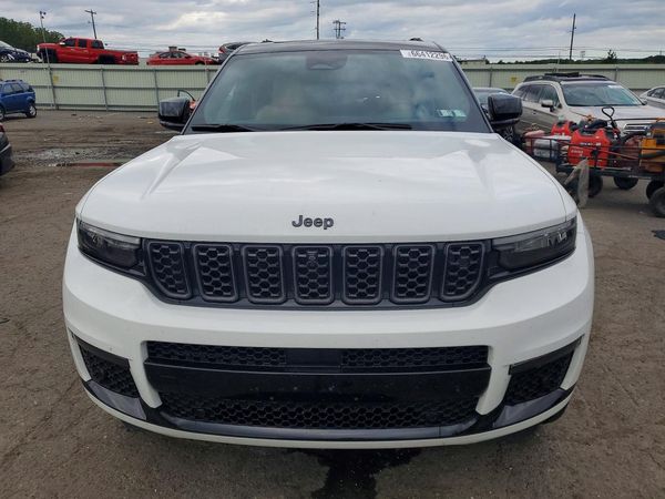 2025 JEEP GRAND CHEROKEE