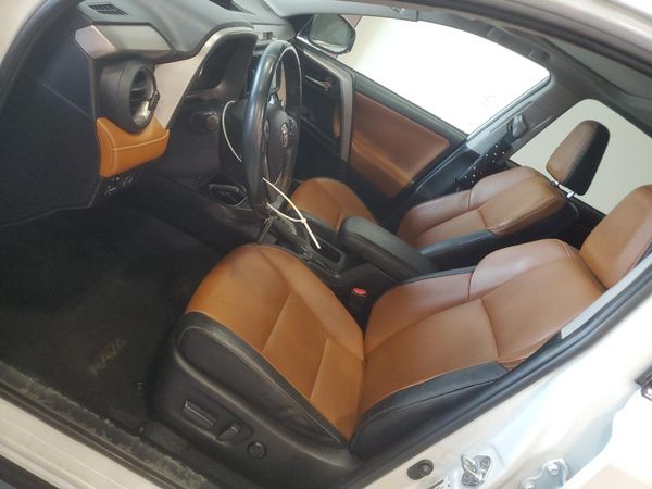 2016 TOYOTA RAV4
