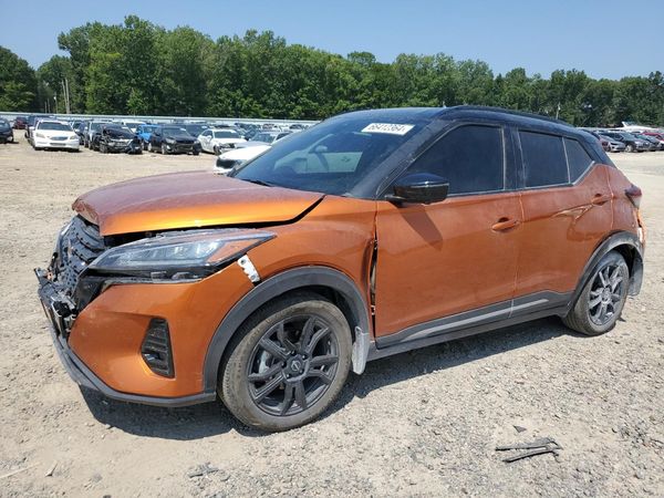 2024 NISSAN KICKS