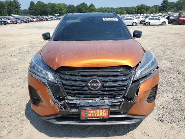 2024 NISSAN KICKS SR