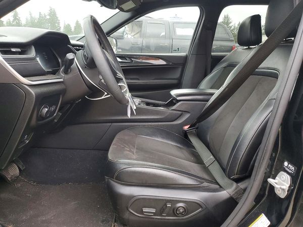 2023 JEEP GRAND CHEROKEE Laredo, Altitude