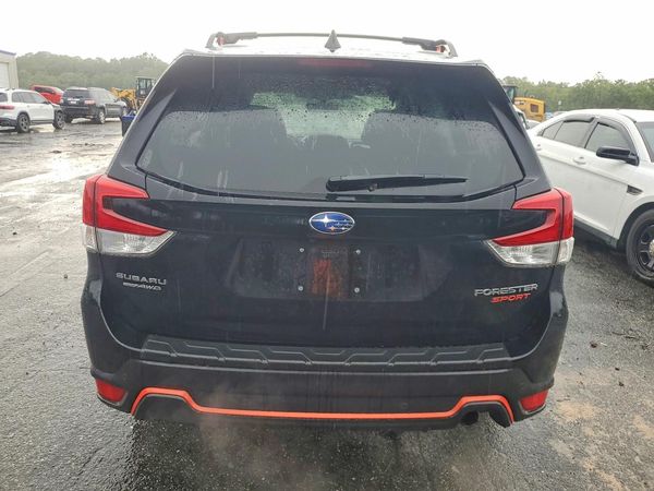 2022 SUBARU FORESTER