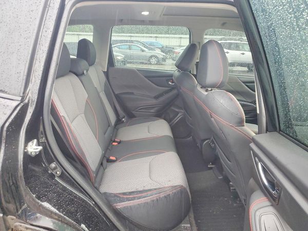 2022 SUBARU FORESTER