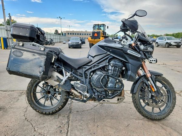 2012 TRIUMPH MOTORCYCLE TIGER