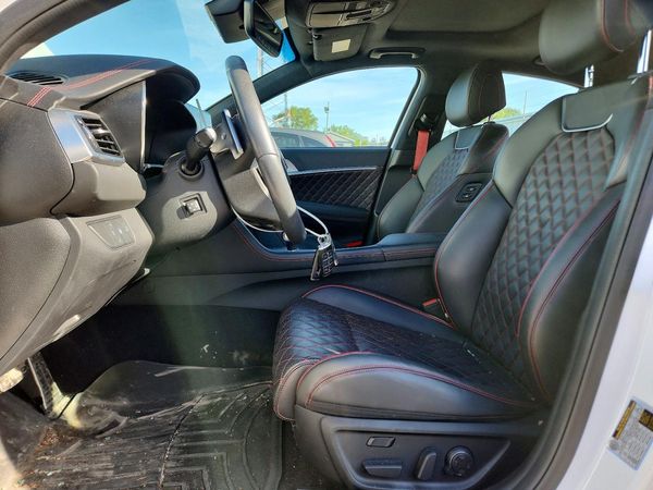 2023 GENESIS G70