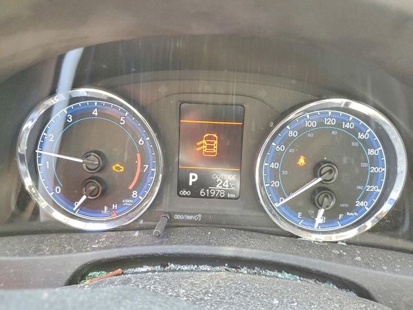 2017 TOYOTA COROLLA