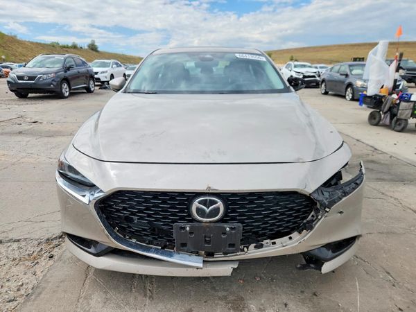 2022 MAZDA 3 Premium Package