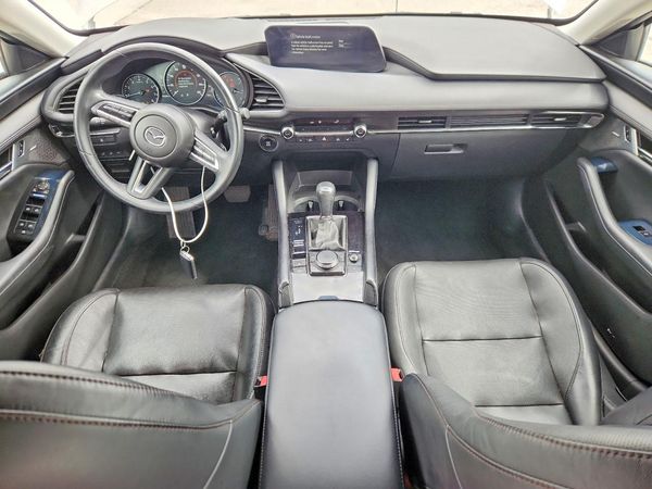 2022 MAZDA 3 Premium Package