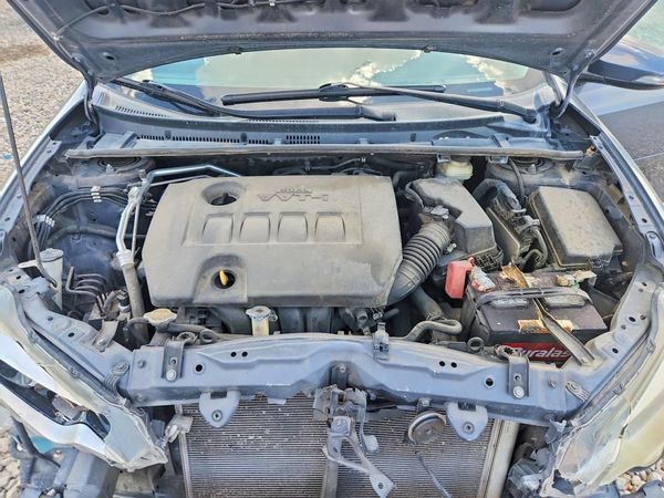 2015 TOYOTA COROLLA