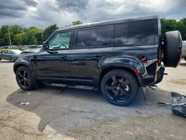 2025 LAND ROVER DEFENDER