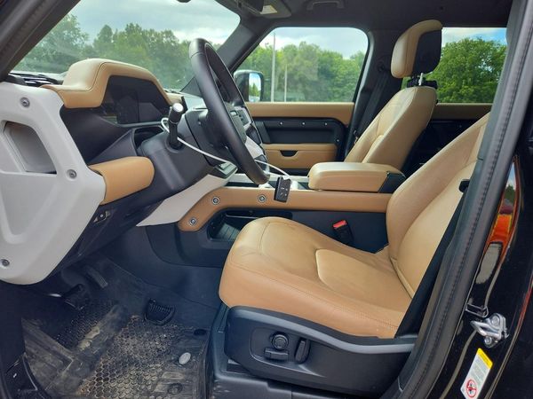 2025 LAND ROVER DEFENDER