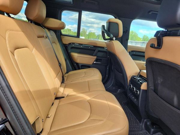 2025 LAND ROVER DEFENDER
