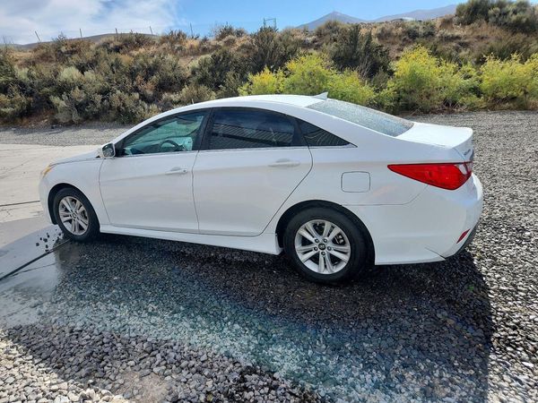2014 HYUNDAI SONATA GLS/ GLS Popular
