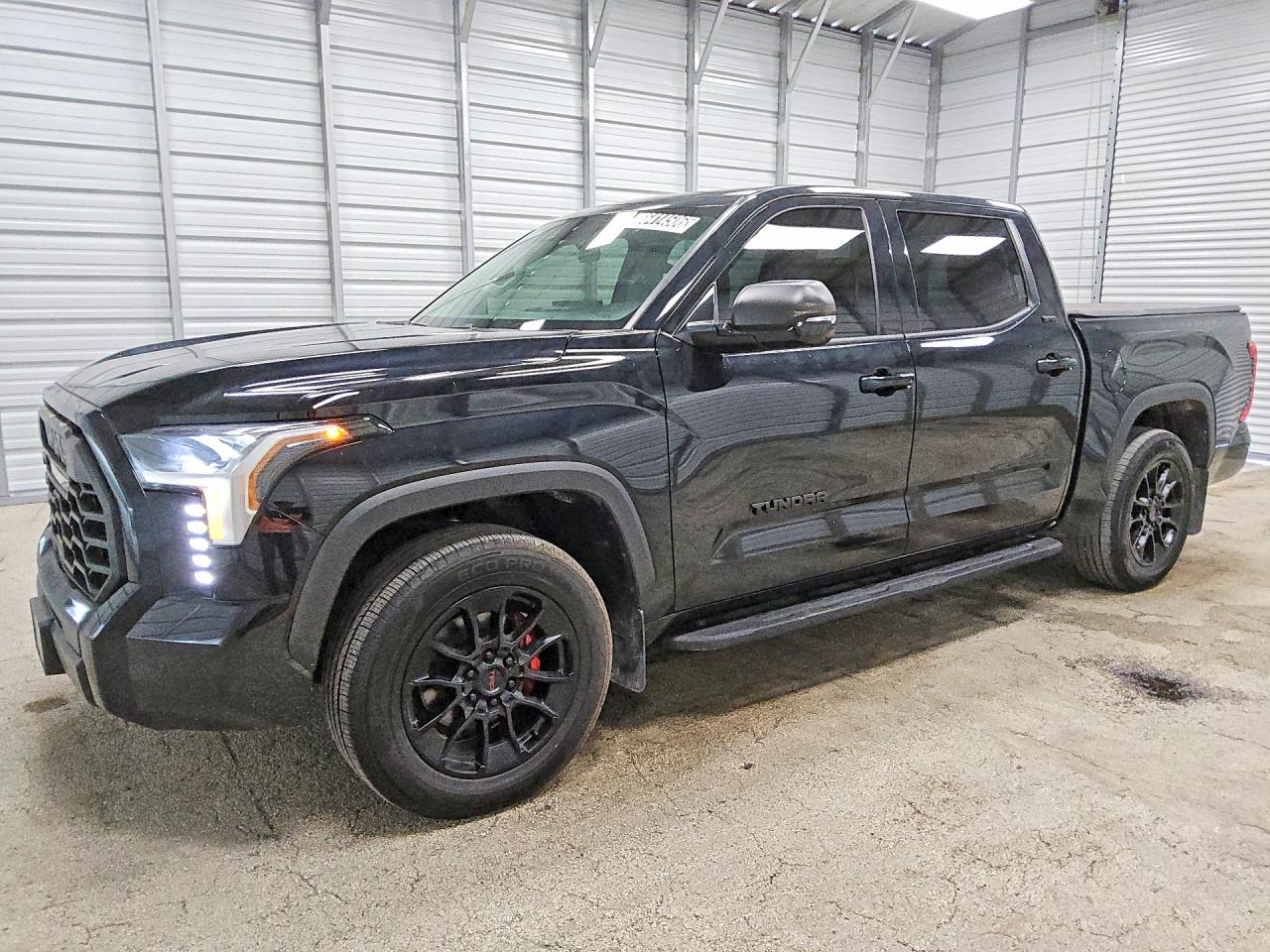 2024 TOYOTA TUNDRA SR5