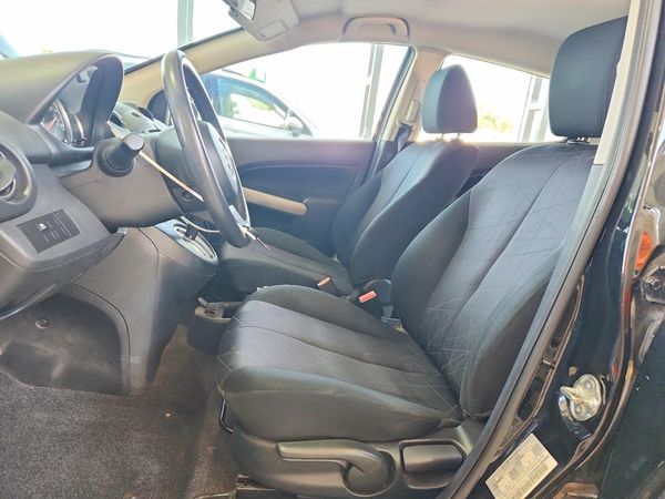 2014 MAZDA MAZDA2 Sport/GX