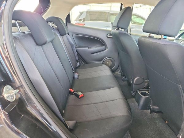 2014 MAZDA MAZDA2 Sport/GX