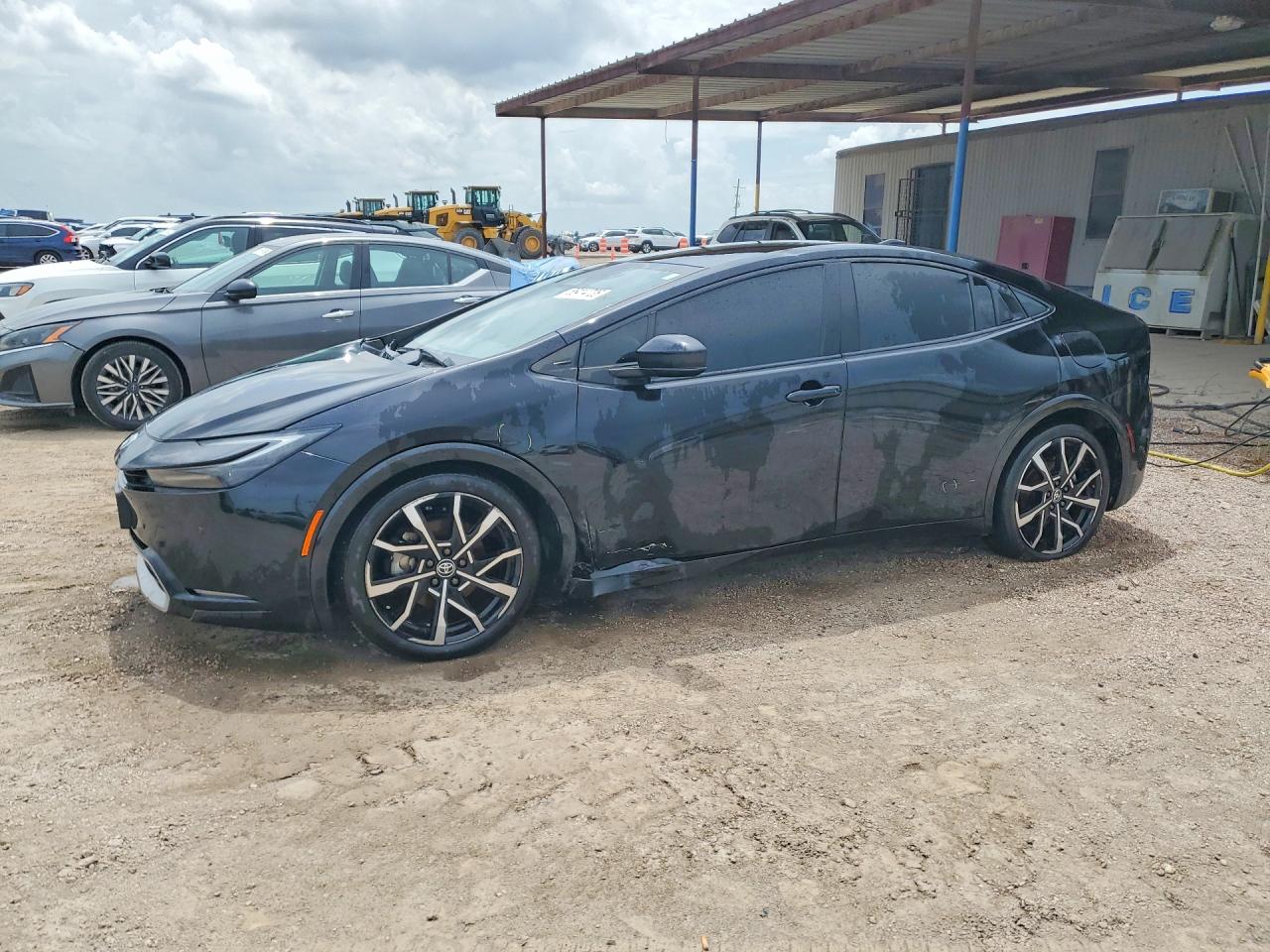 2024 TOYOTA PRIUS — Front 3/4