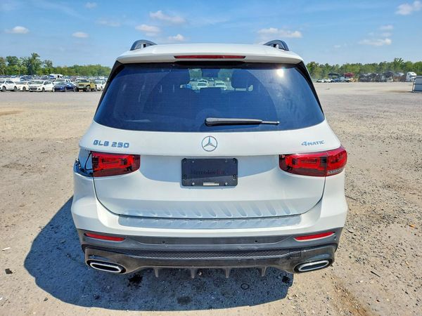 2022 MERCEDES-BENZ GLB GLB250 / GLB250 4MATIC