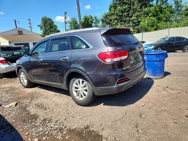 2017 KIA SORENTO L, LX