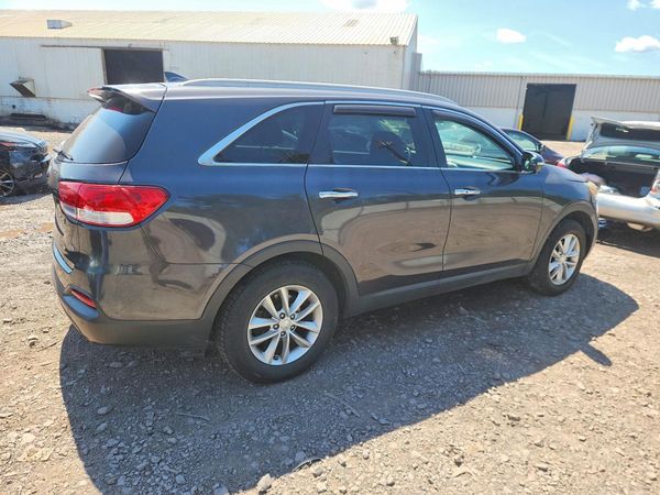 2017 KIA SORENTO L, LX