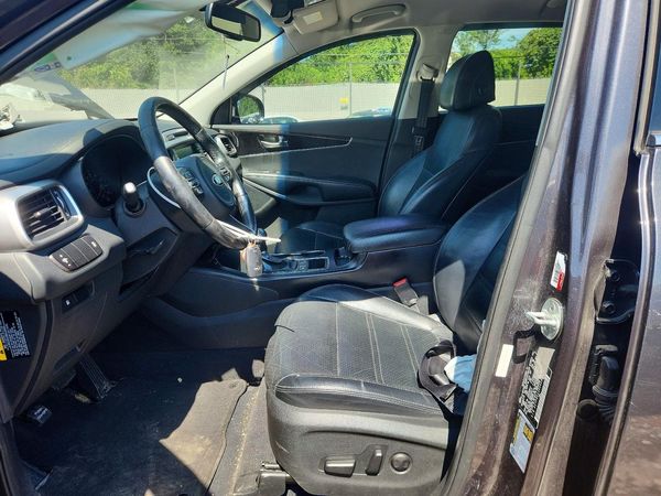 2017 KIA SORENTO L, LX