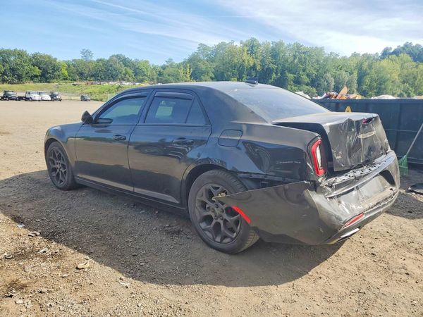 2019 CHRYSLER 300