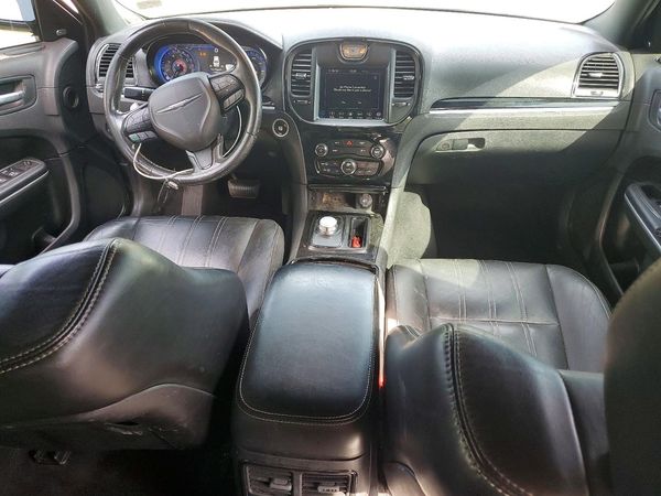 2019 CHRYSLER 300