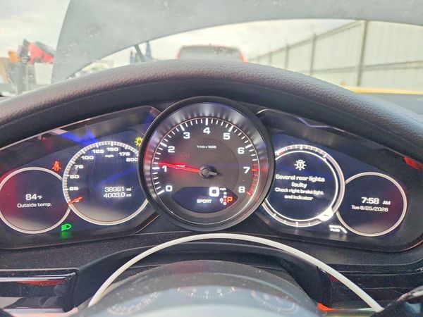 2018 PORSCHE PANAMERA