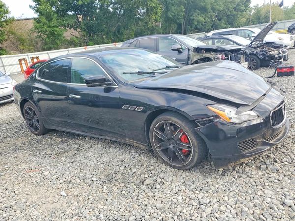 2015 MASERATI QUATTROPORTE Essence