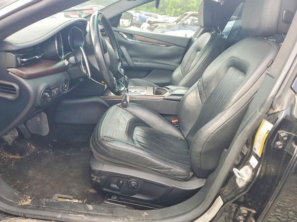 2015 MASERATI QUATTROPORTE Essence