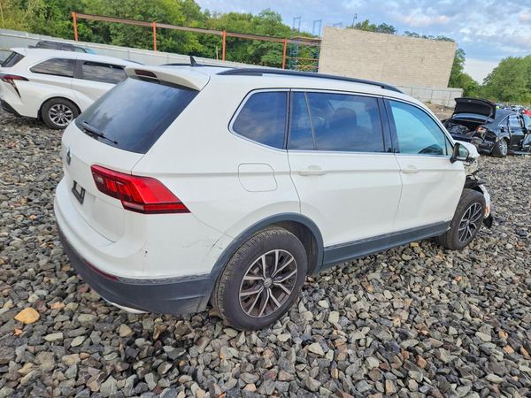 2021 VOLKSWAGEN TIGUAN