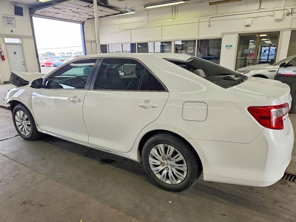 2013 TOYOTA CAMRY