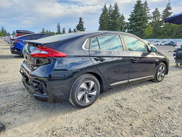 2019 HYUNDAI IONIQ SEL (HEV)