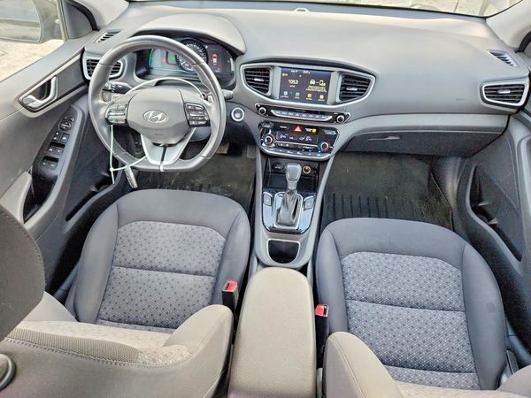2019 HYUNDAI IONIQ SEL (HEV)