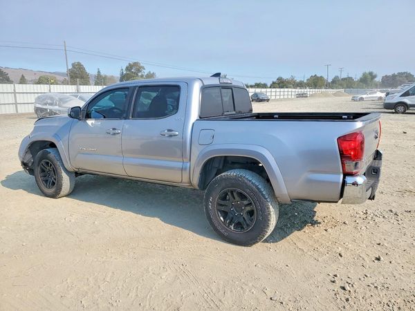 2017 TOYOTA TACOMA