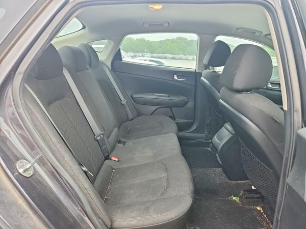 2019 KIA OPTIMA LX, S