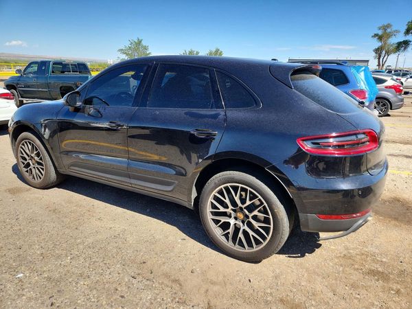 2015 PORSCHE MACAN