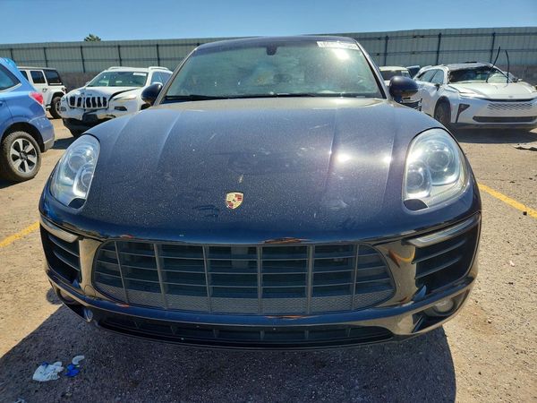 2015 PORSCHE MACAN