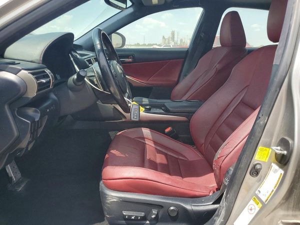 2016 LEXUS IS