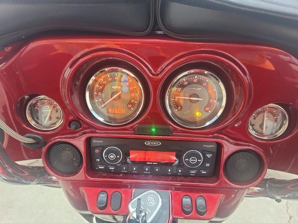 2012 HARLEY-DAVIDSON FLHXSE3